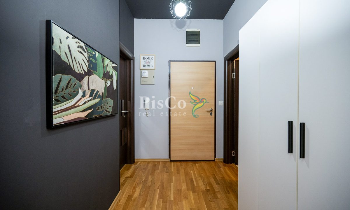 Izdavanje, jednosoban stan, 63m², Momišići, Podgorica-388