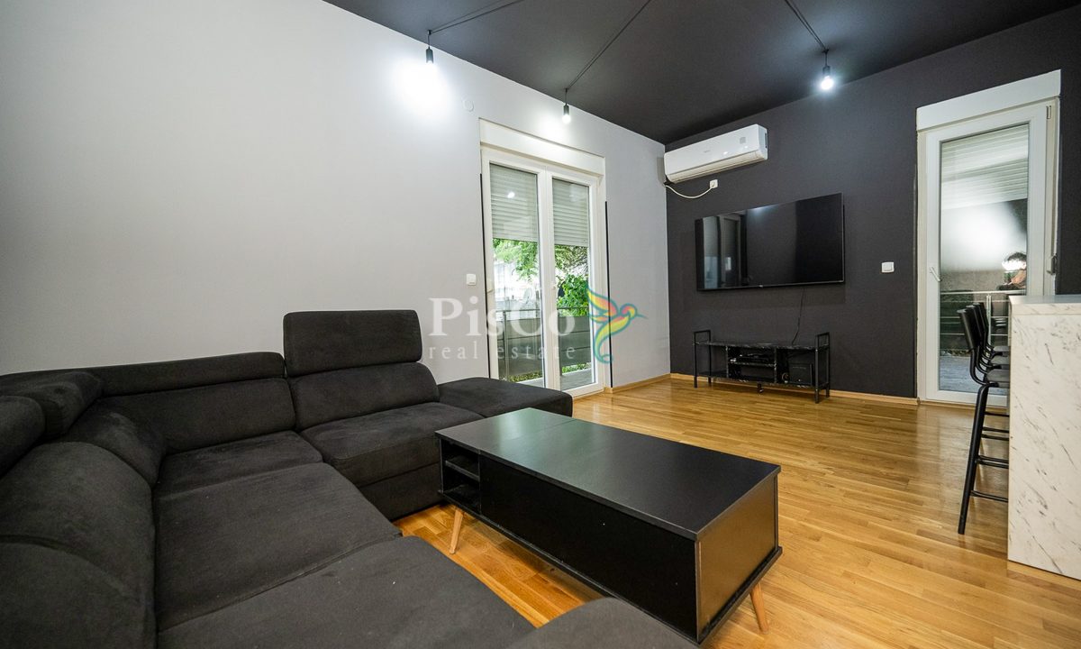 Izdavanje, jednosoban stan, 63m², Momišići, Podgorica-499