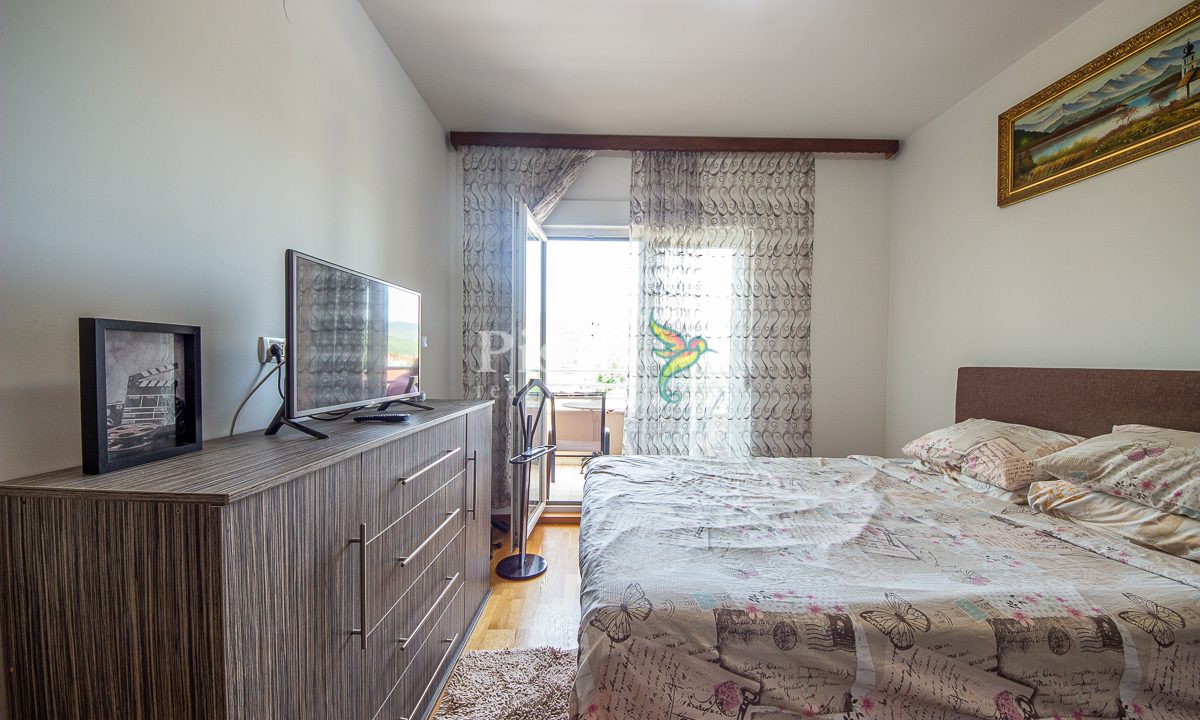 Izdavanje jednosoban stan City kvart, 52m², Podgorica-2143