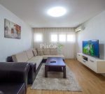 Izdavanje dvosoban stan u centru Podgorice, 59m2, Trg Nezavisnosti