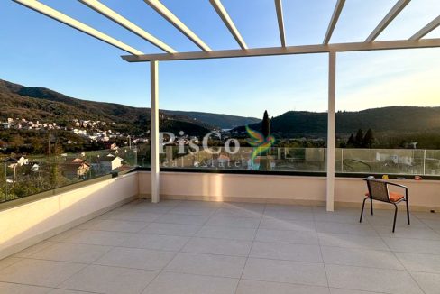 Izdavanje, kuća, 200m², Zelenika – Herceg Novi-038-2