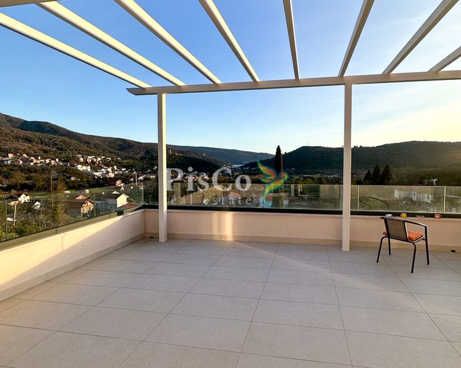 Izdavanje, kuća, 200m², Zelenika – Herceg Novi-038-2