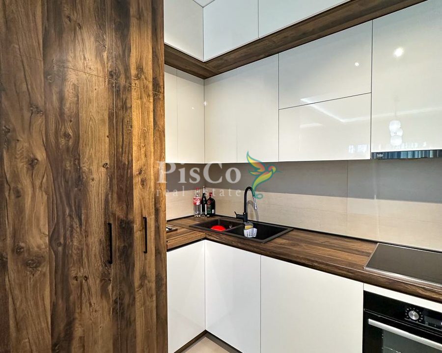 Izdavanje, kuća, 200m², Zelenika – Herceg Novi-411