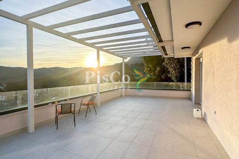 Izdavanje, kuća, 200m², Zelenika – Herceg Novi-578