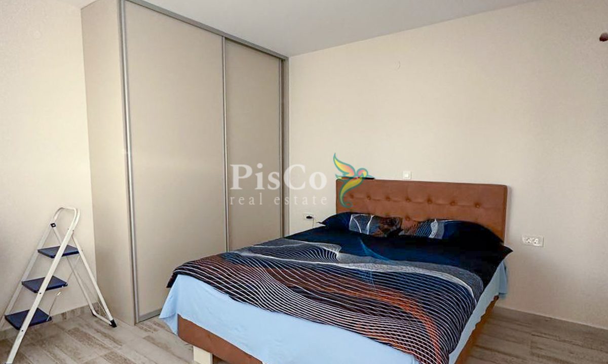 Izdavanje, kuća, 200m², Zelenika – Herceg Novi-716