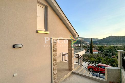 Izdavanje, kuća, 200m², Zelenika – Herceg Novi-805