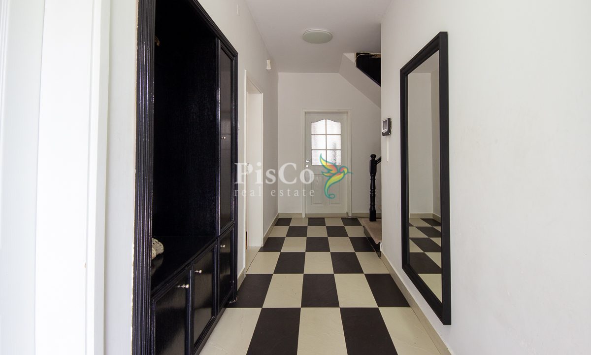 Izdavanje kuća 250m², Zagorič, Podgorica-2254