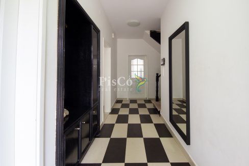 Izdavanje kuća 250m², Zagorič, Podgorica-2254