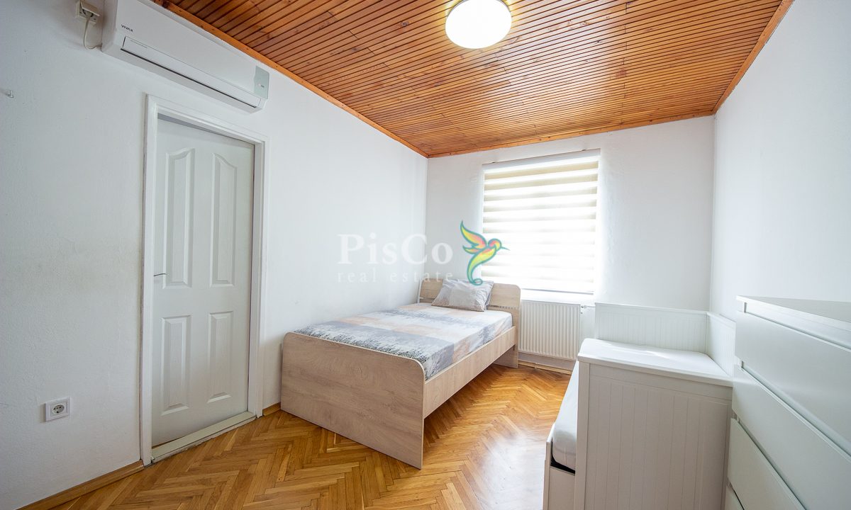 Izdavanje kuća 250m², Zagorič, Podgorica-2272