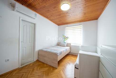 Izdavanje kuća 250m², Zagorič, Podgorica-2272