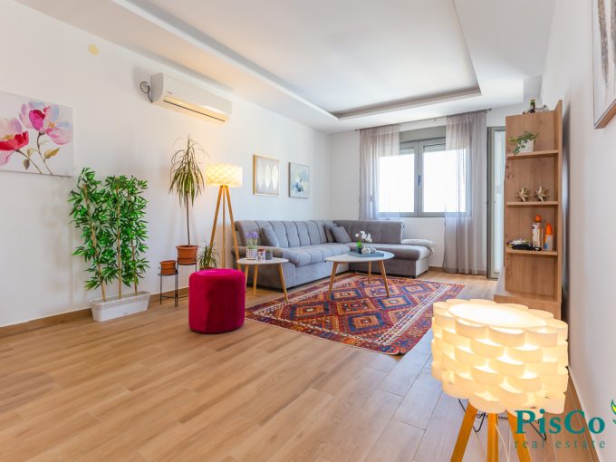 One bedroom apartment for sale Tivat 3
