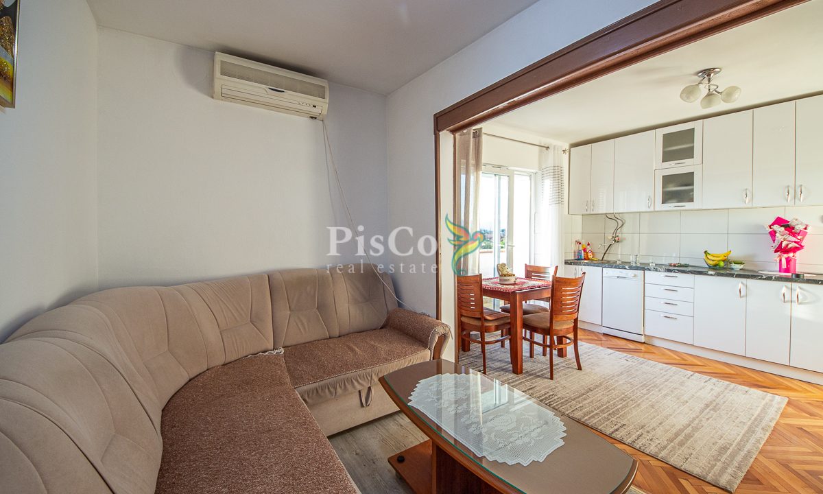 Prodaja, dvosoban stan, 65m2, Nikšić-2008