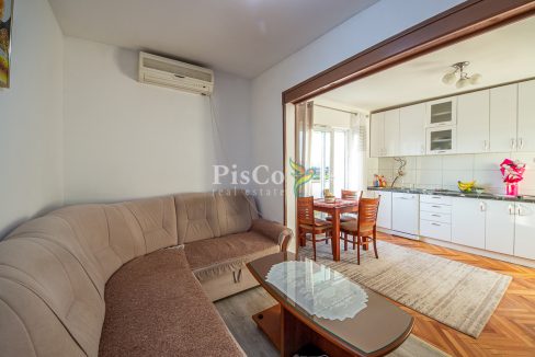 Prodaja, dvosoban stan, 65m2, Nikšić-2008