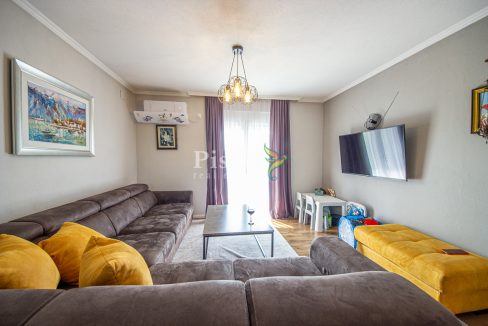 Prodaja dvosobna kuća 75m² sa placem 1600m², Martinići, Danilovgrad-2230