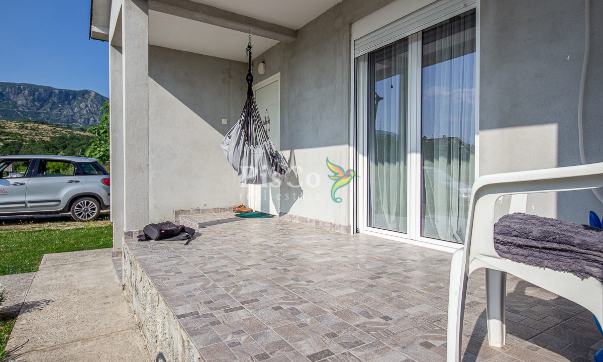 Prodaja dvosobna kuća 75m² sa placem 1600m², Martinići, Danilovgrad-2240