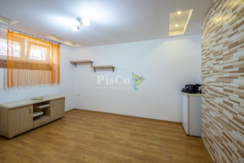 Prodaja manji trosoban stan Centar Podgorice, 57m2-2213