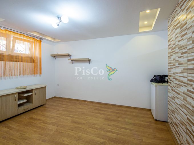 Prodaja manji trosoban stan Centar Podgorice 57m2 2213