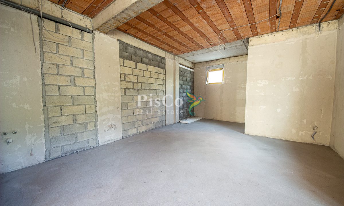 Prodaja, poslovni prostor 87m2. Ljubović, Podgorica-2161