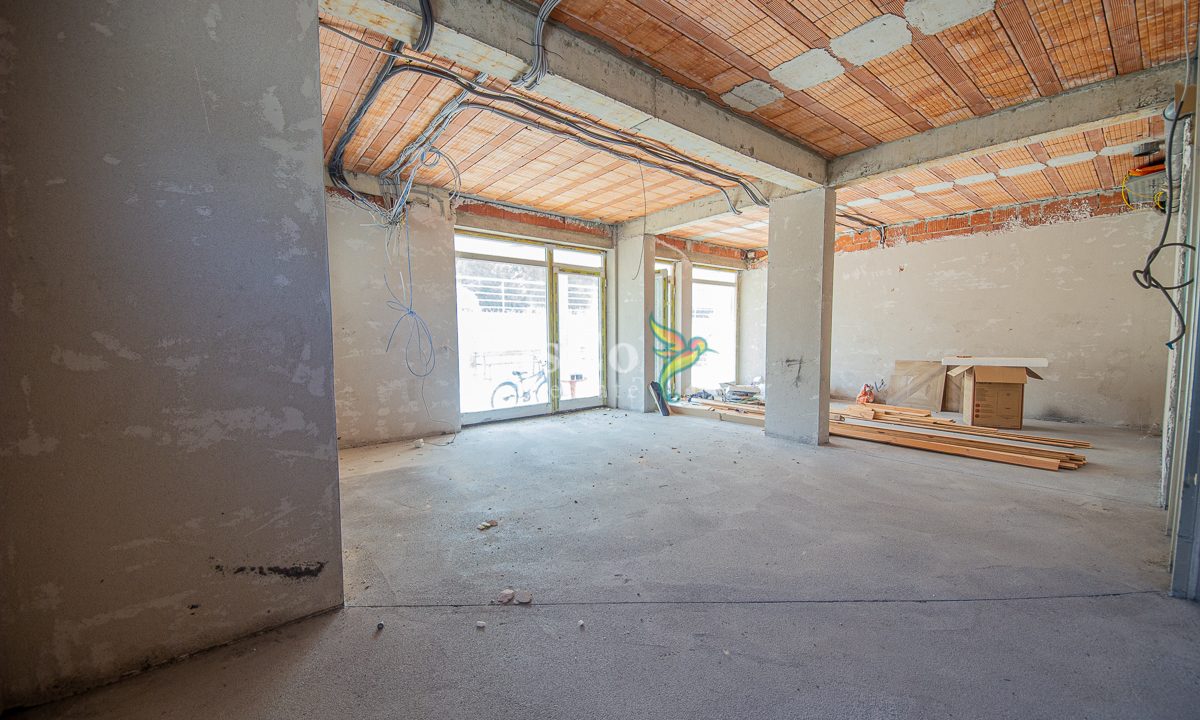 Prodaja, poslovni prostor 87m2. Ljubović, Podgorica-2163