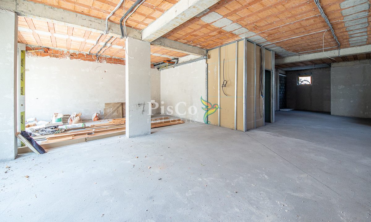 Prodaja, poslovni prostor 87m2. Ljubović, Podgorica-2164