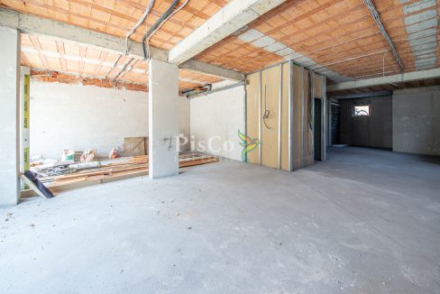 Prodaja, poslovni prostor 87m2. Ljubović, Podgorica-2164