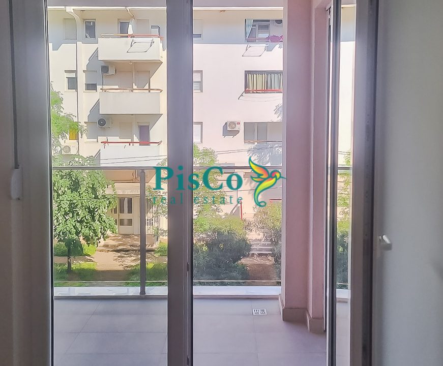 jednosoban stari izdavanje poluprazan (3 of 7)