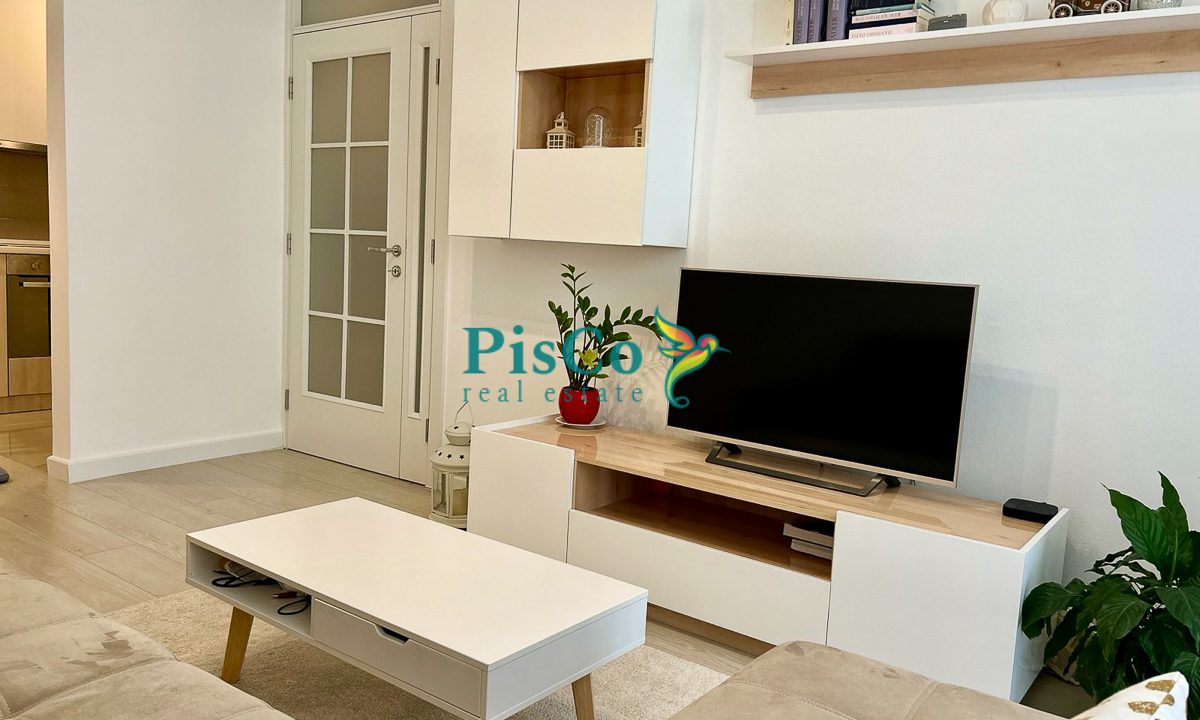 kod autobuske izdavanje (2 of 15)