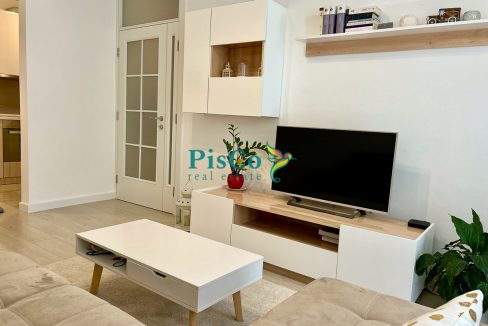 kod autobuske izdavanje (2 of 15)