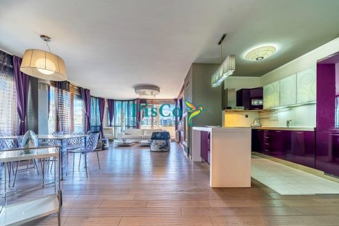 kod hrama stan (12 of 14)