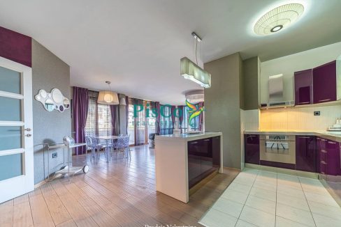 kod hrama stan (3 of 14)