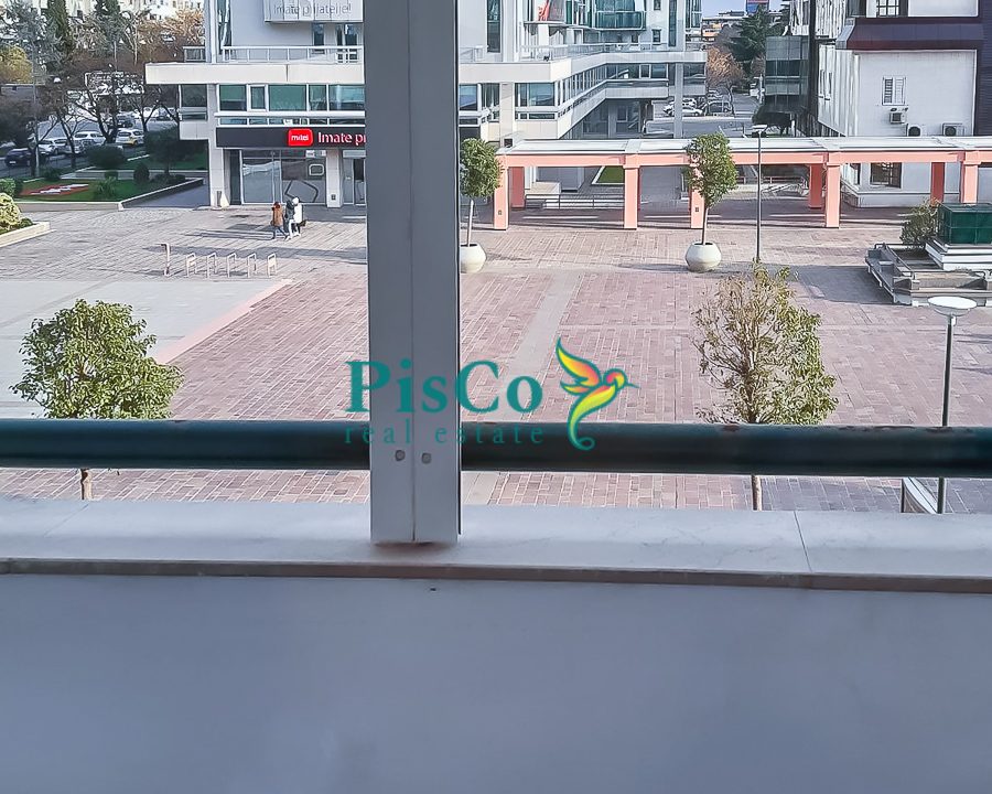 trg vektre izdavanje (3 of 6)