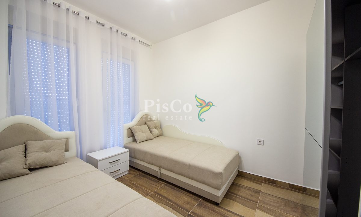 Izdavanje dvosoban stan, 65m2, Krivi most, Podgorica-2404