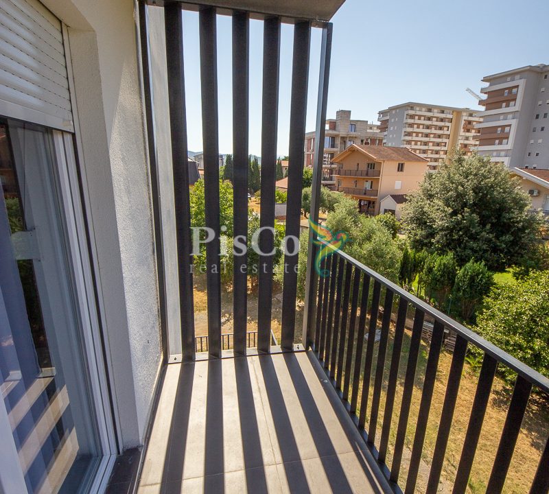 Izdavanje dvosoban stan, 65m2, Krivi most, Podgorica-2405