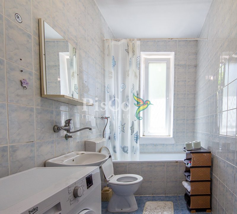 Izdavanje dvosoban stan Centar Podgorice, 65m2-2291