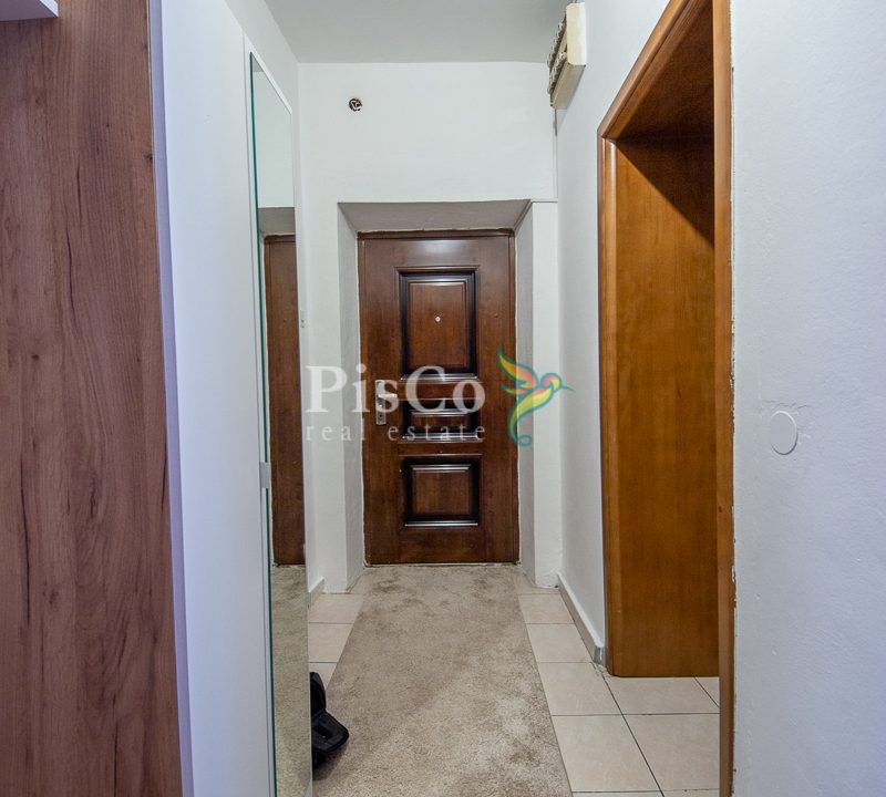 Izdavanje dvosoban stan Centar Podgorice, 65m2-2293