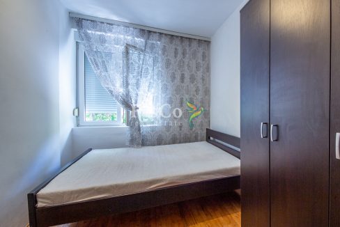 Izdavanje dvosoban stan Centar Podgorice, 65m2-2294