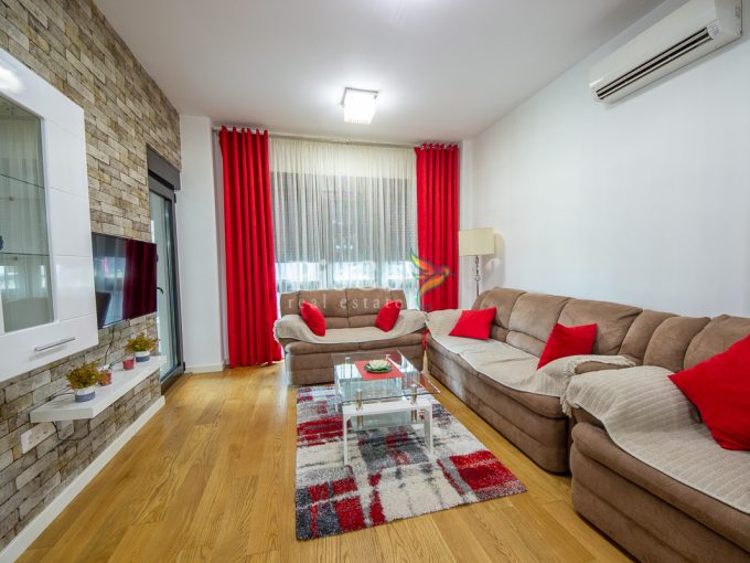 Izdavanje dvosoban stan Pod Goricom Zgrada Fidija 78m2 Podgorica 2303