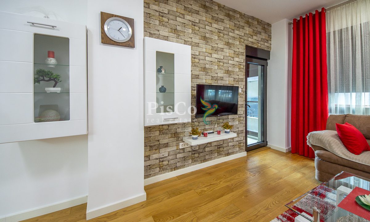 Izdavanje dvosoban stan Pod Goricom, Zgrada Fidija, 78m2, Podgorica-2304