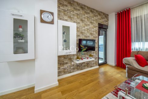 Izdavanje dvosoban stan Pod Goricom, Zgrada Fidija, 78m2, Podgorica-2304