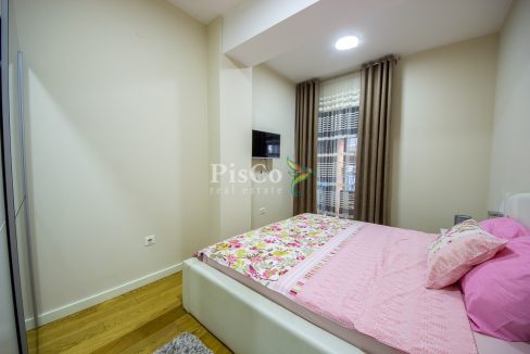 Izdavanje dvosoban stan Pod Goricom, Zgrada Fidija, 78m2, Podgorica-2310