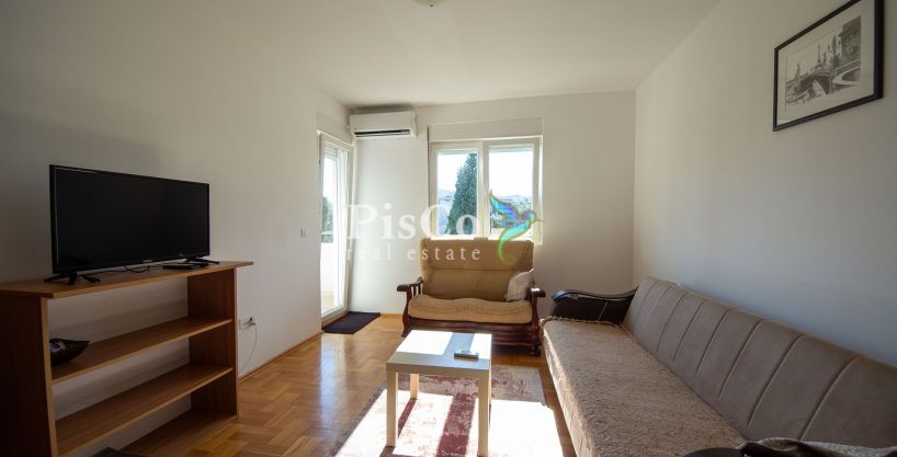 Izdavanje jednosoban stan Donja Gorica, 53m2, Podgorica 2 Izdavanje jednosoban stan Donja Gorica, 53m2, Podgorica