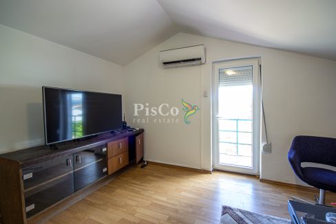 Izdavanje kuća 100m2, Zeta, Podgorica-2318