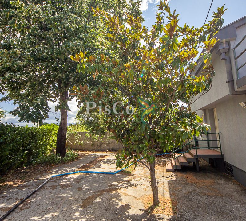 Izdavanje kuća 100m2, Zeta, Podgorica-2328