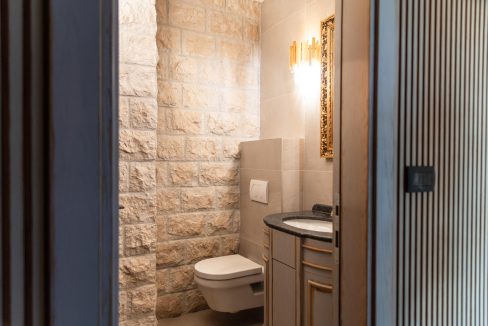 Na prodaju luksuzan i potpuno opremljen restoran u City kvartu, Podgorica (11)