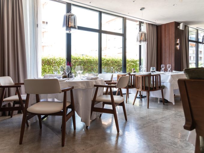 Na prodaju luksuzan i potpuno opremljen restoran u City kvartu Podgorica 8