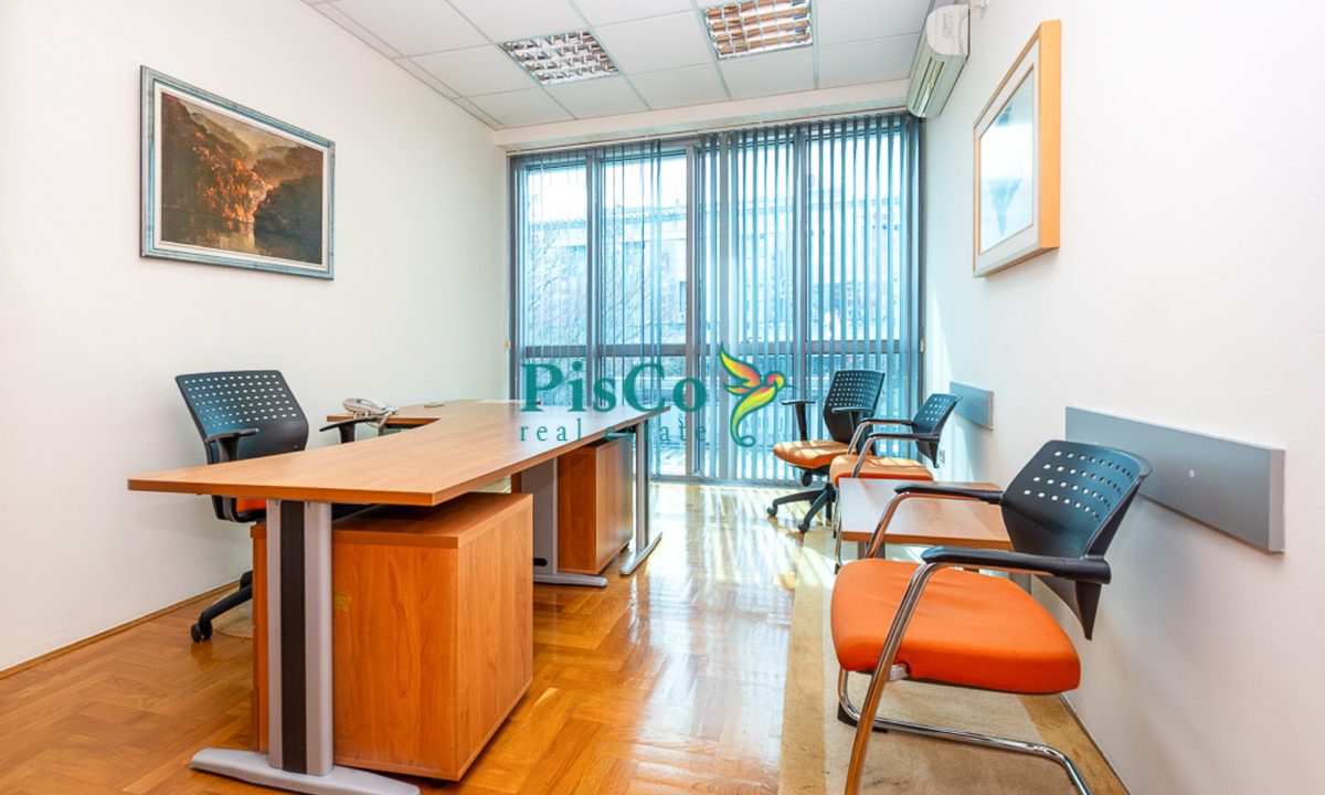 Poslovni zgrada Maksim (4 of 9)