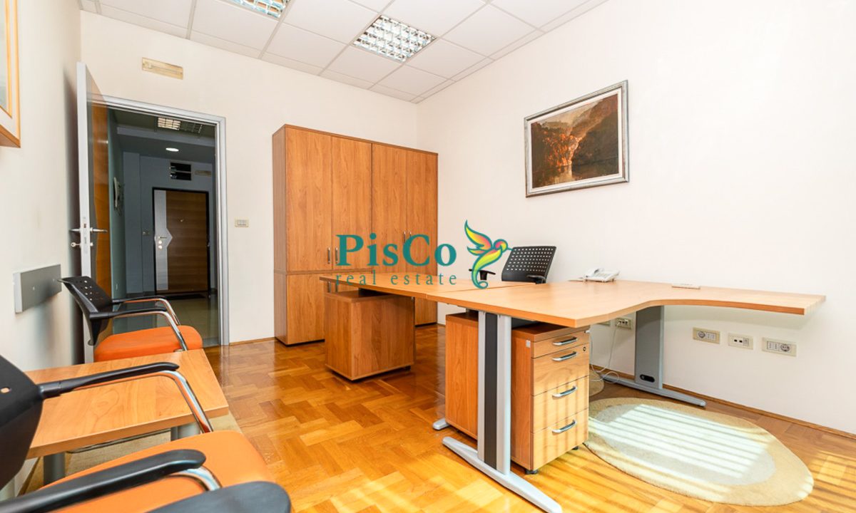 Poslovni zgrada Maksim (5 of 9)