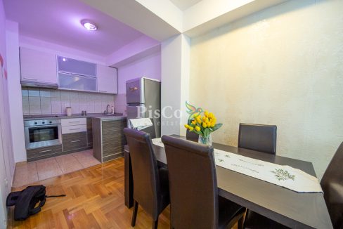 izdavanje jednosoban stan, Preko Morace, 53m2, Podgorica, Profesorska zgrada-2431