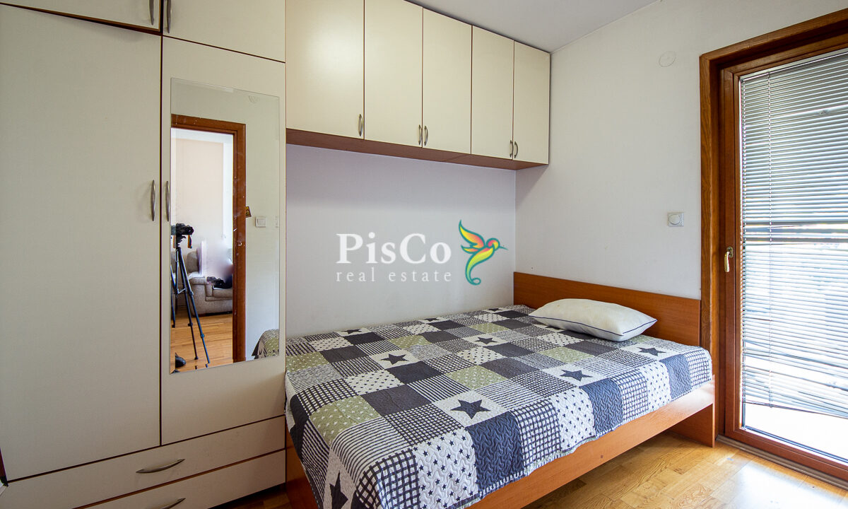 Izdavanje jednosoban stan Pobrežje, 40m2, Podgorica-2630