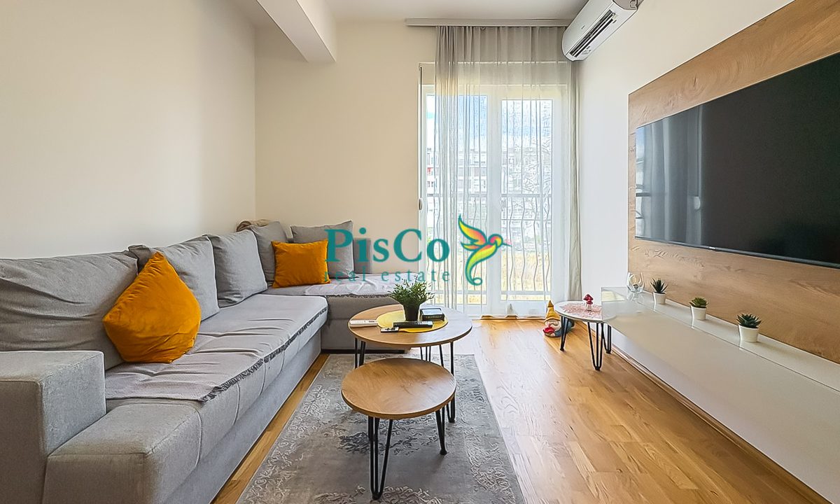 Izdavanje jednosoban stari a (2 of 8)